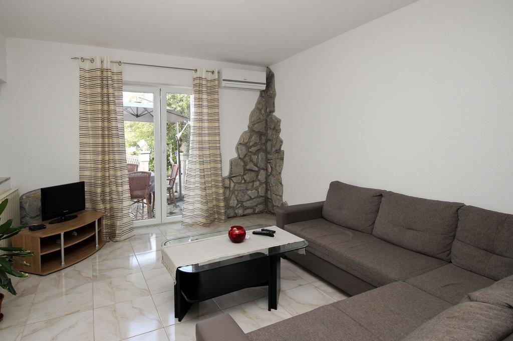 Apartment Drazen Šilo Rum bild
