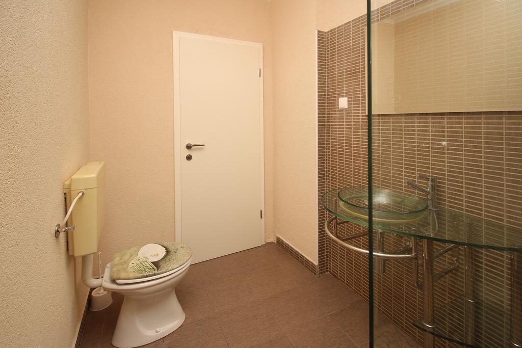 Apartment Drazen Šilo Exteriör bild