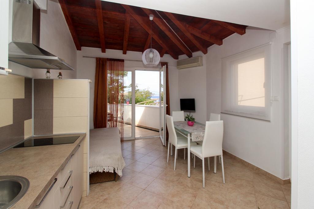 Apartment Drazen Šilo Exteriör bild